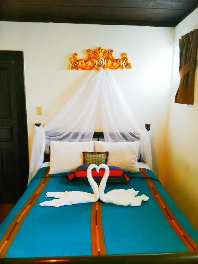 Hotel La Quinta Santa Lucia Antigua Guatemala